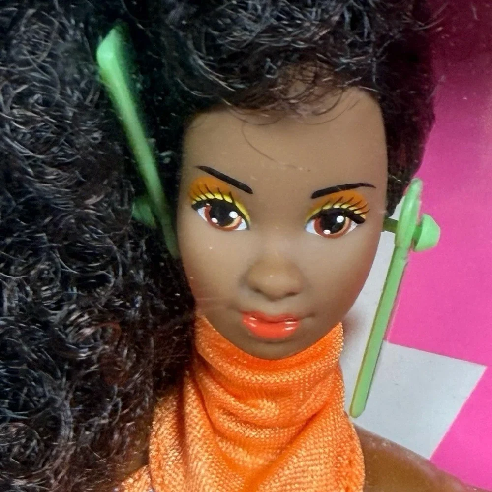 Mattel Barbie and the Rockers Dee Dee 1986 Dancing Action NRFB
